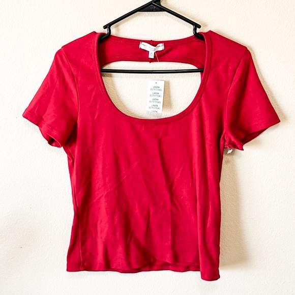 Truly Madly Deeply Tops - NWT Urban Outfitters Truly Madly Deeply Red Open Back Cropped Tee